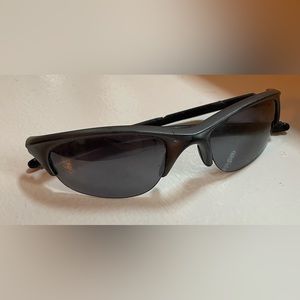 Oakley Men’s Sunglasses Black Grey Used